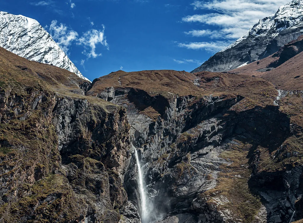 tsum valley trek in nepal